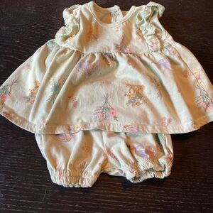 Adorable Green Baby Disney Set- Winnie the Pooh